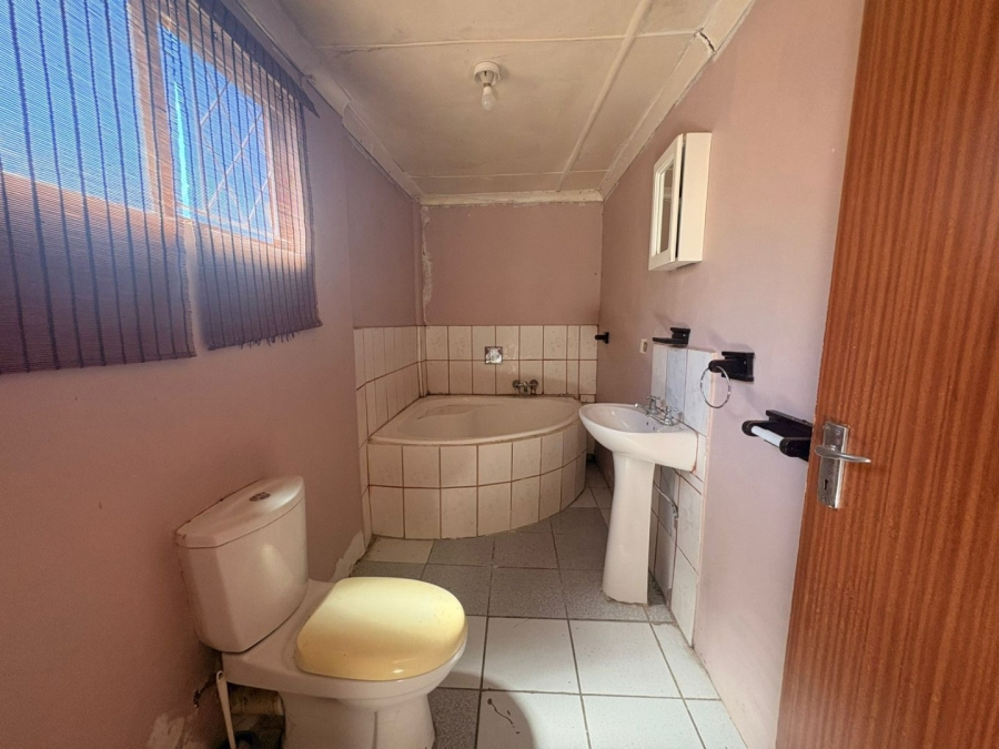 5 Bedroom Property for Sale in Dorchester Heights Eastern Cape